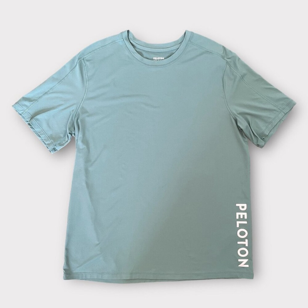 🦜 Peloton Strive T-shirt Men's LARGE Short Sleeve Performance Sage Green EUC